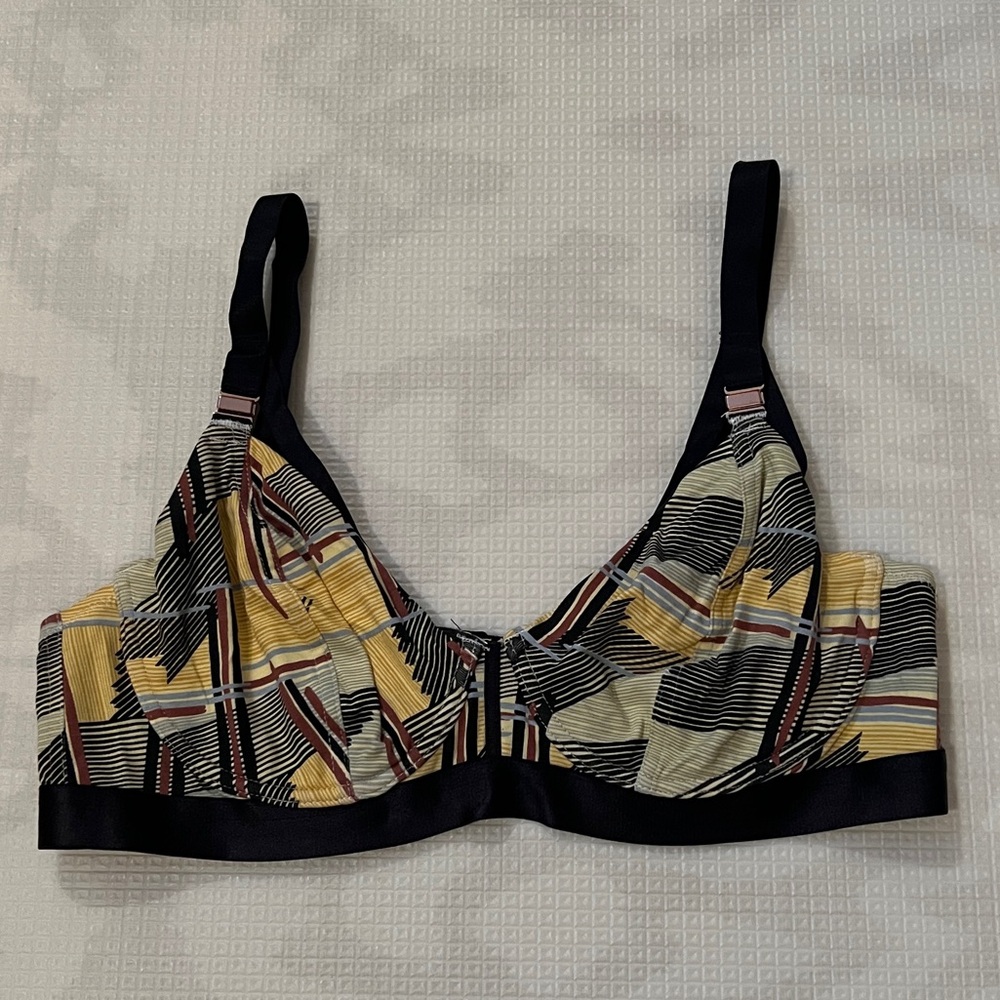 Hotmilk Escapist Wrap Nursing Bra – Disruption Print | 34D